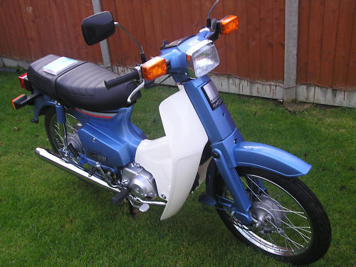 Honda C90 Super Cub