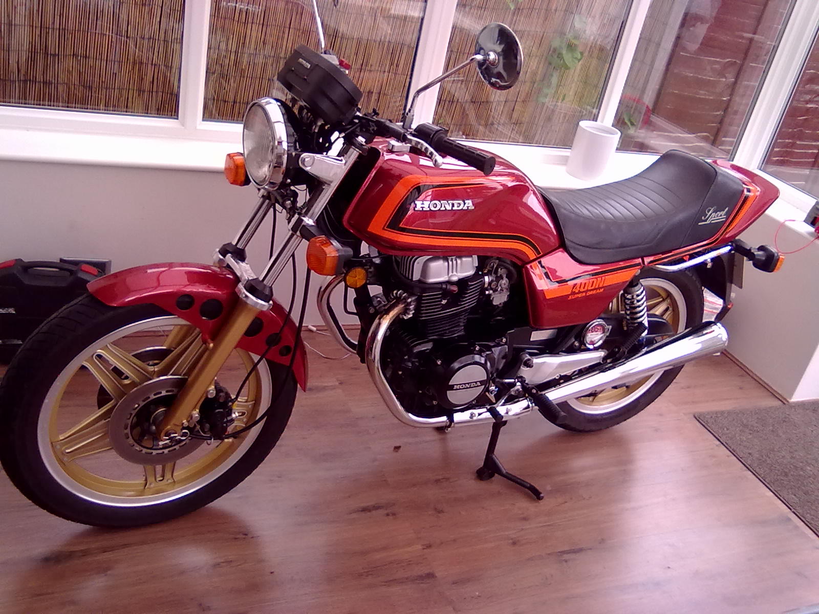 Honda CB250N Super Dream