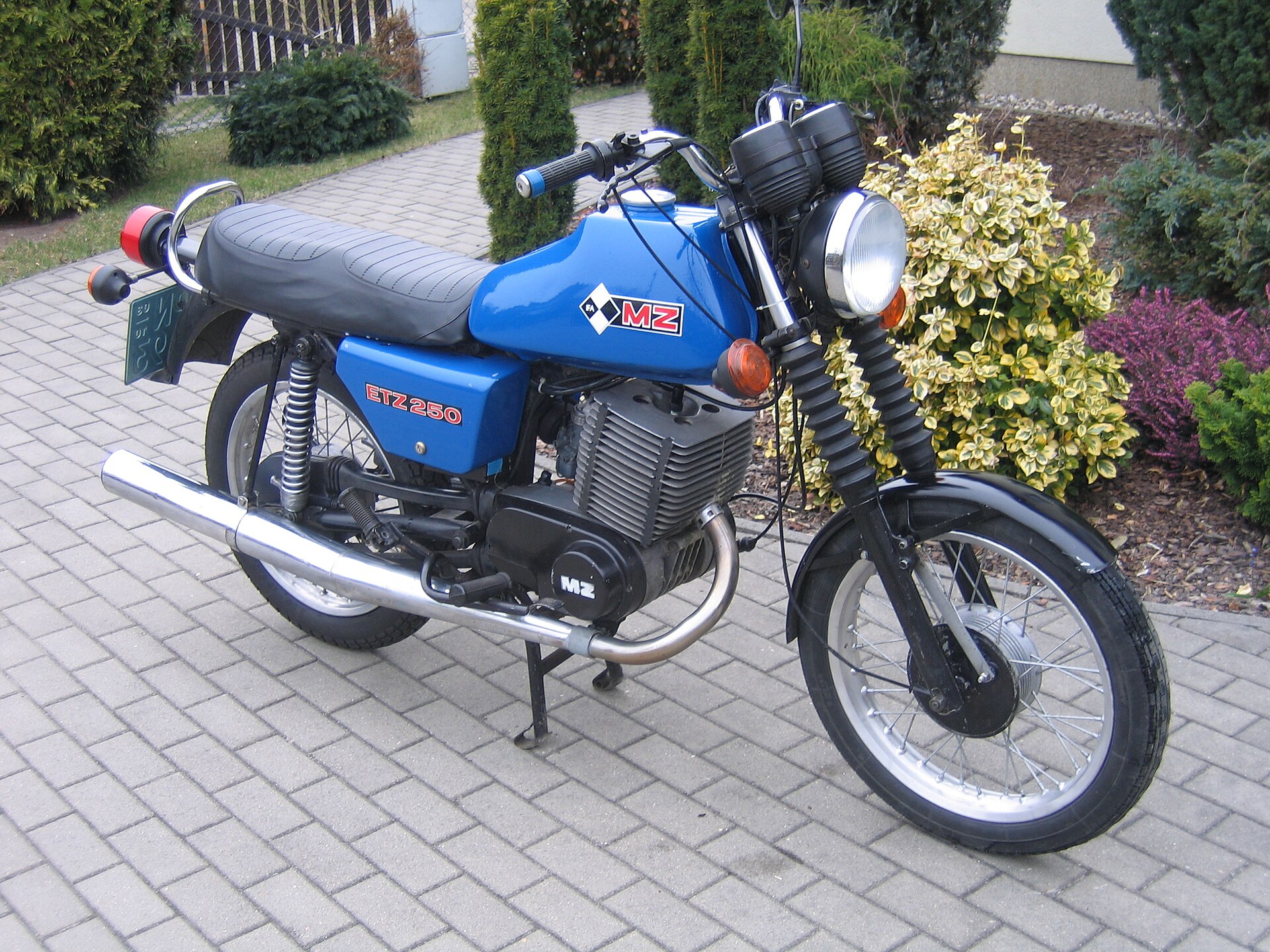 MZ ETZ250
