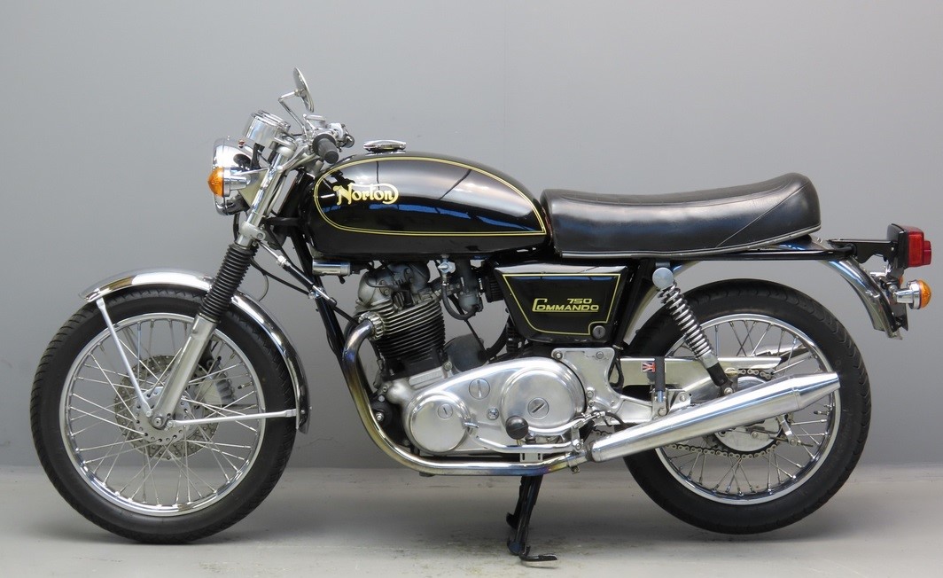 Norton Commando 750