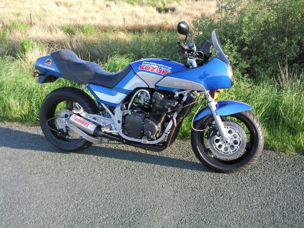 Suzuki GSX750ES