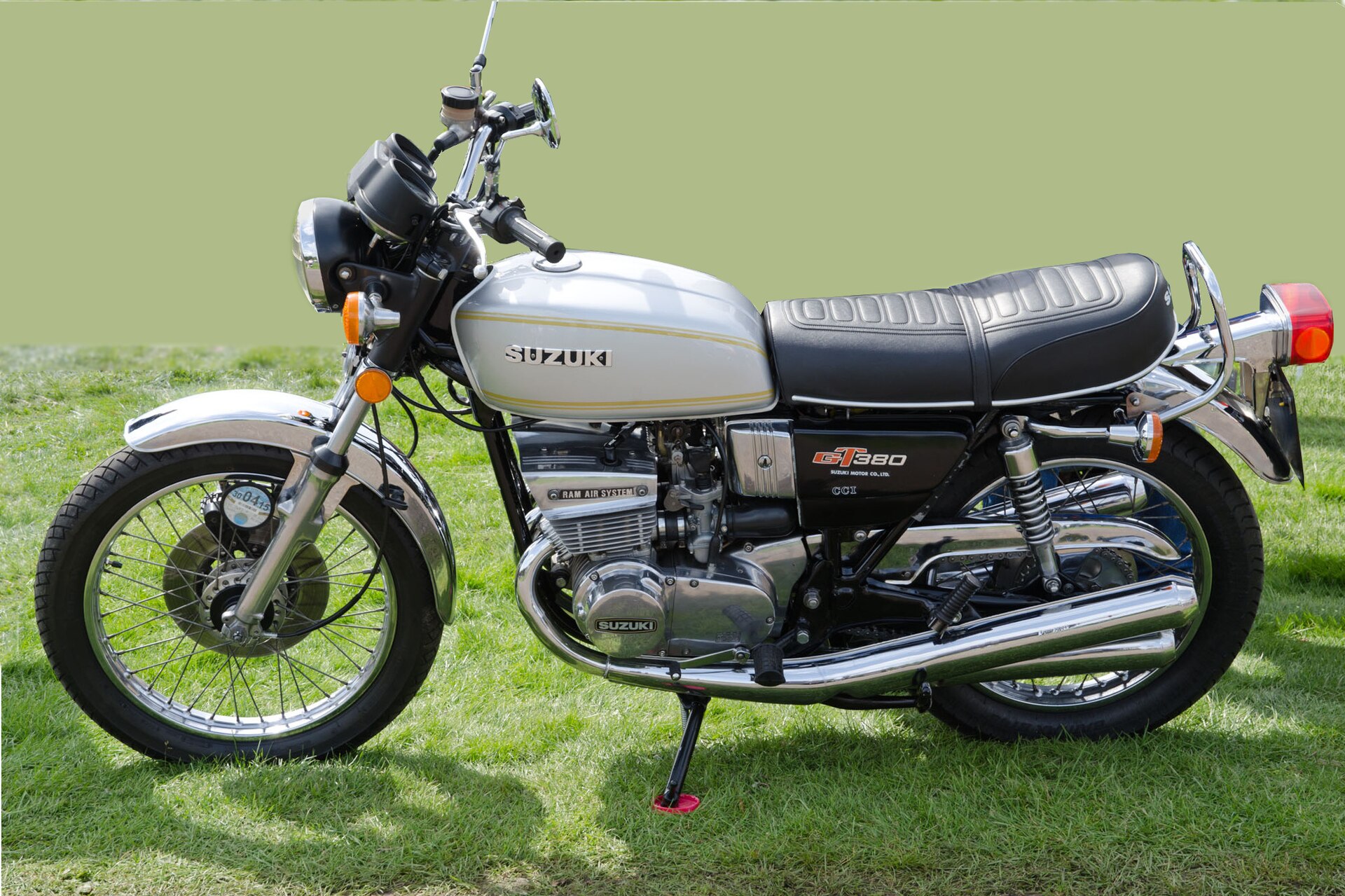 Suzuki GT380