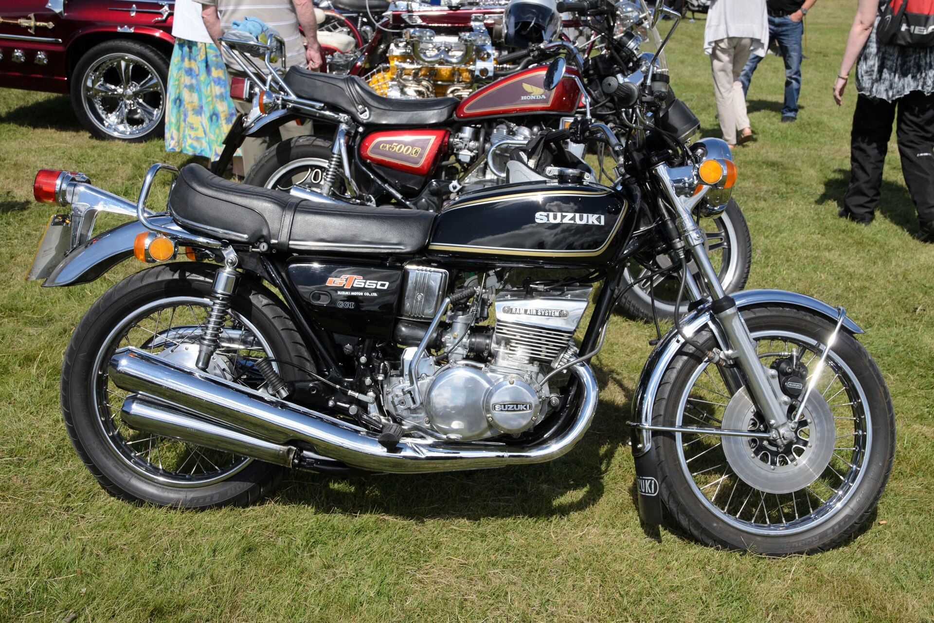 Suzuki GT550