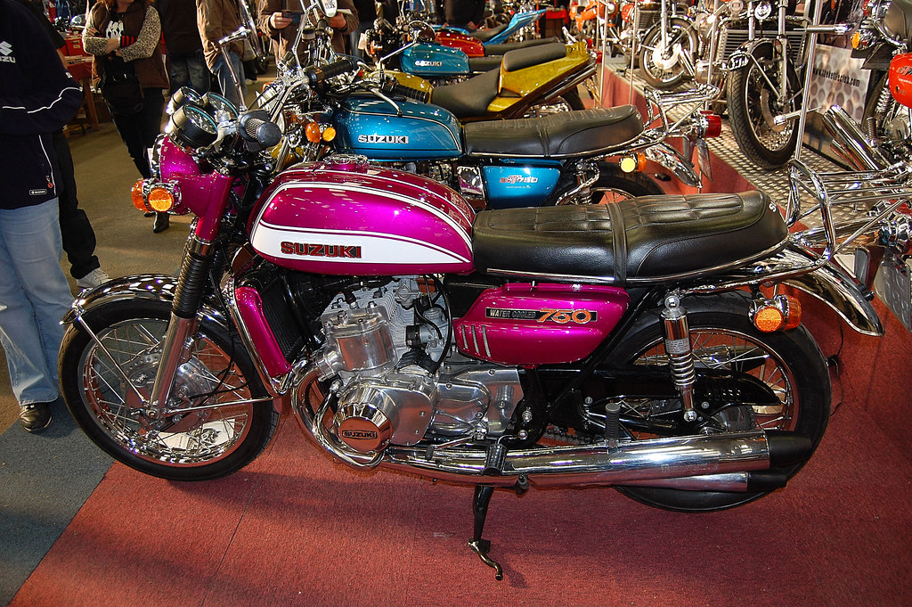 Suzuki GT750