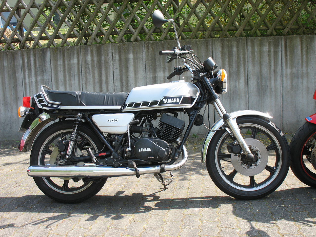 Yamaha RD400